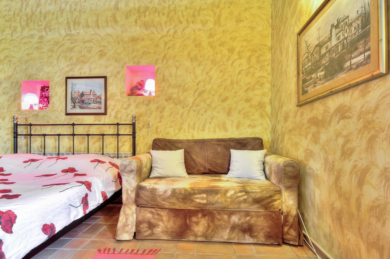 Nadia House With Apartments Zambratija  Rom bilde